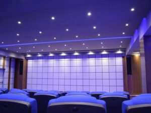سينما خاصة وسينما الهجرين تابعة لمجموعة المرجان القابضة (2)