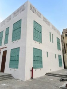 مركز طارق عبد الحكيم (1)